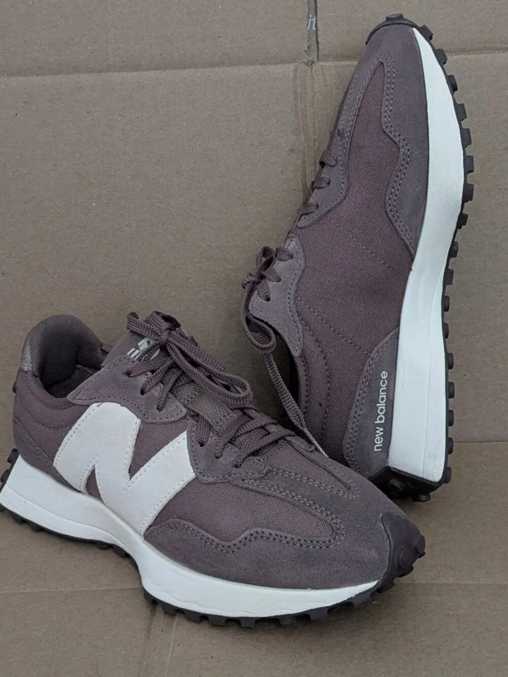 New Balance 327 Mushroom Moonbeam Brown White Sneakers Shoes Size 8.5 W5327A - Picture 2 of 14